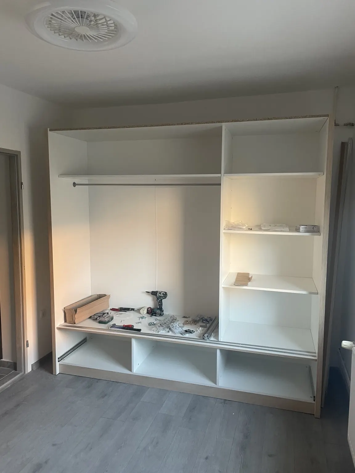 Schrankmontage